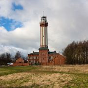 480px-Latarniamorska1350PLZPpowiatgryfickigminaRewalNiechorzeulKlifowa3002